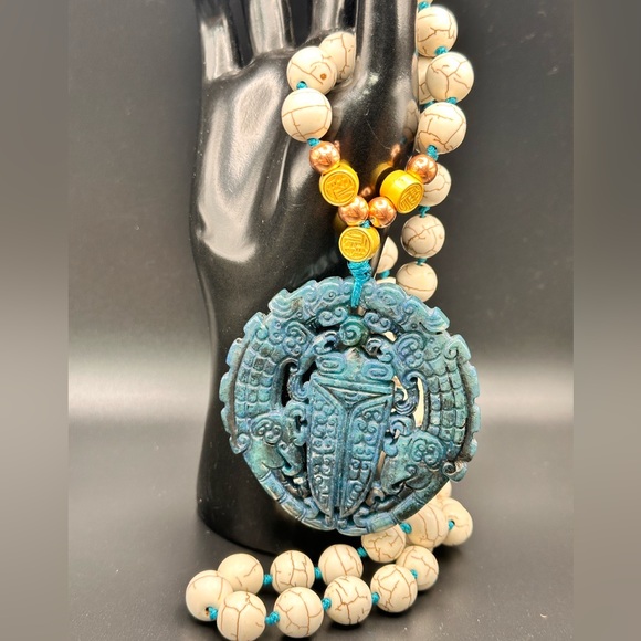 ANTIQUE JADE CHAN LOONG ( 蝉 龙 ) + CALCITE NATURAL STONE NECKLACE one size - Picture 10 of 11